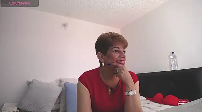 Snapshot of Angelina_Stone_65 chatting on February 13, 2025, 2:52 pm Angelina Stone 65 online show from February 13, 2025, 2:52 pm