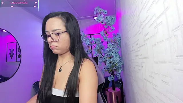 Tiara rr online show from January 17, 2026, 3:32 am