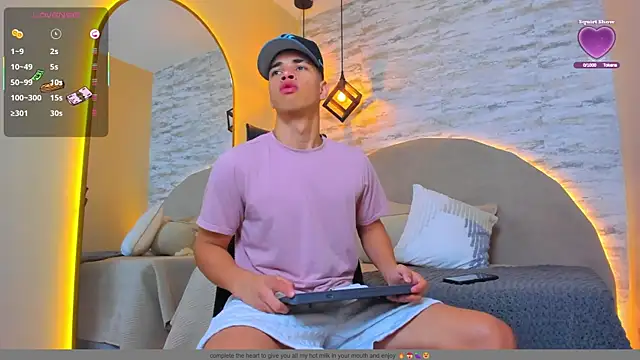 Benjamin More online show from November 12, 2025, 1:37 pm