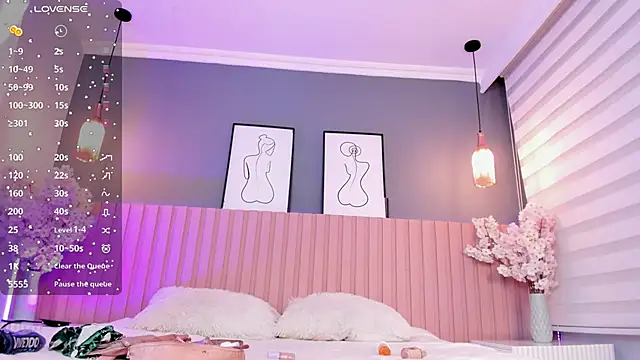 babee sophie online show from October 24, 2025, 4:22 am