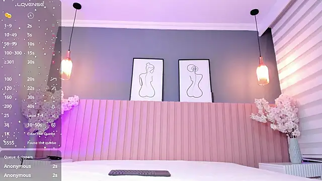 babee sophie online show from October 31, 2025, 3:25 am