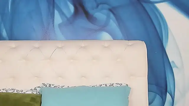 Snapshot of SkinnyDolly chatting on November 30, 2025, 3:07 am SkinnyDolly online show from November 30, 2025, 3:07 am