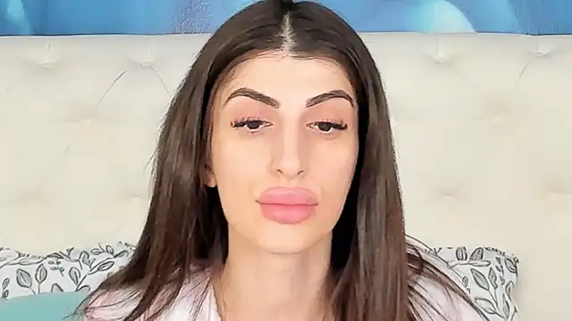 Snapshot of SkinnyDolly chatting on December 5, 2025, 3:16 am SkinnyDolly online show from December 5, 2025, 3:16 am