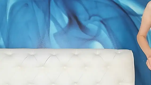 Snapshot of SkinnyDolly chatting on October 7, 2025, 2:12 am SkinnyDolly online show from October 7, 2025, 2:12 am