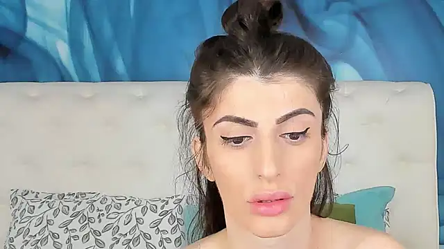 Snapshot of SkinnyDolly chatting on October 30, 2025, 3:05 am SkinnyDolly online show from October 30, 2025, 3:05 am