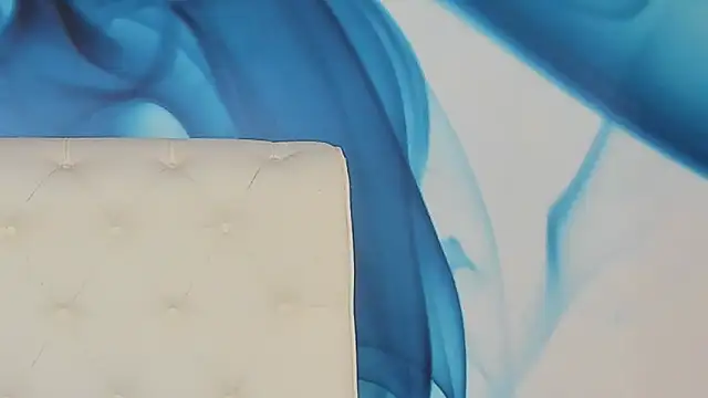 SkinnyDolly online show from April 1, 2026, 2:02 am