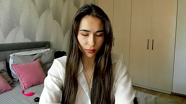 Bambiii bby online show from June 1, 2026, 6:46 am