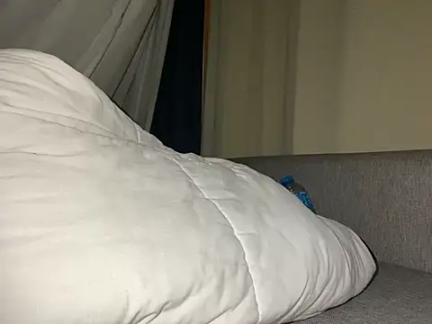 Snapshot of emylolo9 chatting on January 27, 2025, 11:00 pm emylolo9 online show from January 27, 2025, 11:00 pm