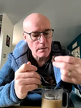 bogland33 online show from March 16, 2025, 8:54 am