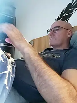 bogland33 online show from January 12, 2026, 7:42 pm