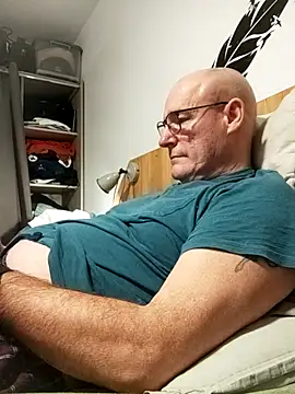 bogland33 online show from February 2, 2026, 7:24 pm