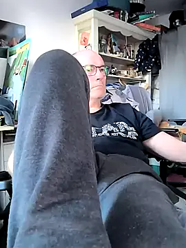 bogland33 online show from March 14, 2025, 5:13 pm