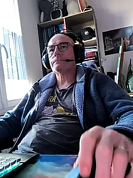 bogland33 online show from March 12, 2025, 4:46 pm