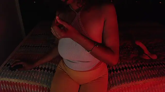 SashaBrianna99 online show from October 13, 2025, 5:53 am