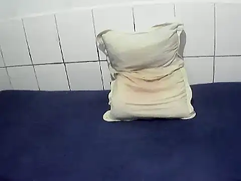 Snapshot of pierdona chatting on February 26, 2026, 7:58 pm pierdona online show from February 26, 2026, 7:58 pm