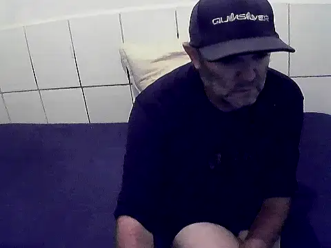 Snapshot of pierdona chatting on February 12, 2026, 8:41 pm pierdona online show from February 12, 2026, 8:41 pm