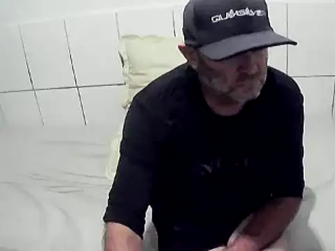 Snapshot of pierdona chatting on February 19, 2026, 7:44 pm pierdona online show from February 19, 2026, 7:44 pm