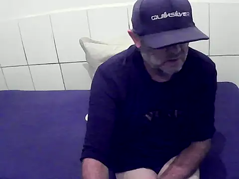 Snapshot of pierdona chatting on February 10, 2026, 9:14 pm pierdona online show from February 10, 2026, 9:14 pm