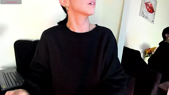 victoria  lace  online show from April 17, 2026, 12:13 am