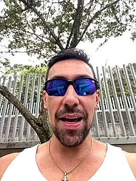 dantedesirexx online show from October 7, 2025, 5:25 pm