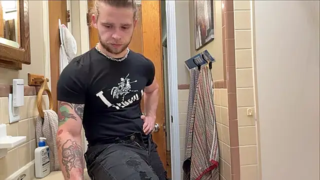 DaddydayDrinkzz online show from November 3, 2025, 7:02 am