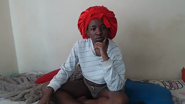 Snapshot of SexyRed18 chatting on September 23, 2025, 6:31 am SexyRed18 online show from September 23, 2025, 6:31 am