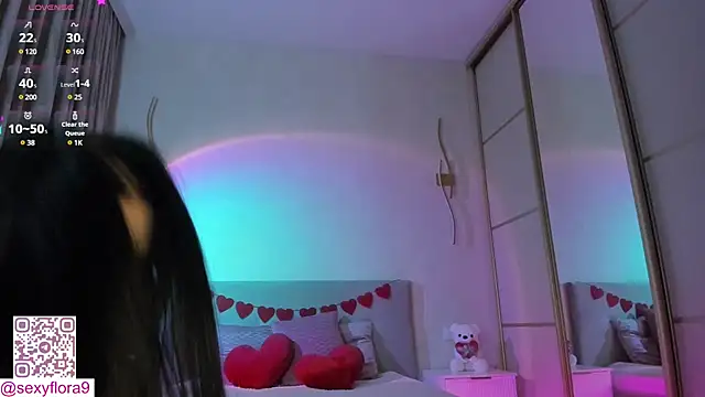 Snapshot of flora_off chatting on February 11, 2025, 12:36 pm flora off online show from February 11, 2025, 12:36 pm