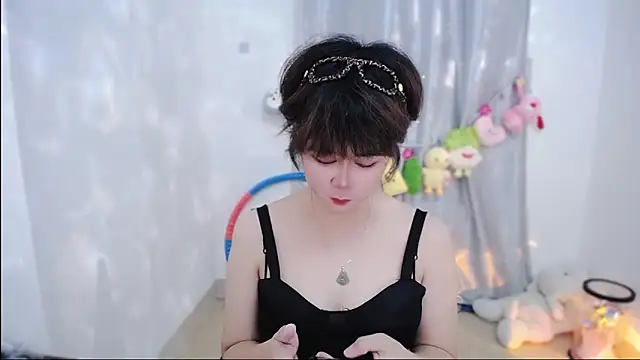 Snapshot of Fan_ting chatting on October 22, 2025, 2:44 am Fan ting online show from October 22, 2025, 2:44 am