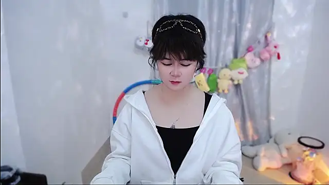 Snapshot of Fan_ting chatting on October 27, 2025, 2:23 am Fan ting online show from October 27, 2025, 2:23 am