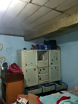 Snapshot of Elvishcassie_ chatting on March 9, 2025, 8:42 pm Elvishcassie  online show from March 9, 2025, 8:42 pm