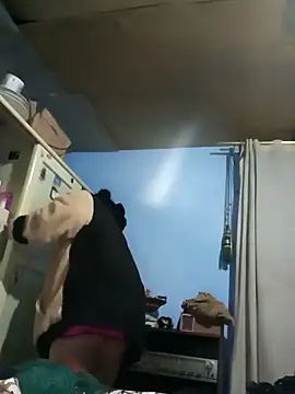 Snapshot of Elvishcassie_ chatting on October 14, 2025, 12:44 am Elvishcassie  online show from October 14, 2025, 12:44 am