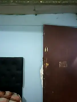 Snapshot of Elvishcassie_ chatting on March 13, 2025, 7:39 pm Elvishcassie  online show from March 13, 2025, 7:39 pm