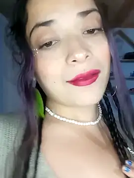 Snapshot of Elvishcassie_ chatting on February 12, 2025, 9:01 pm Elvishcassie  online show from February 12, 2025, 9:01 pm