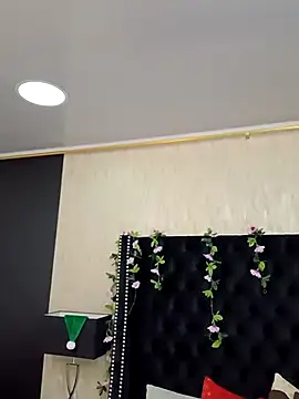 RoxieJackson online show from January 7, 2026, 11:37 am