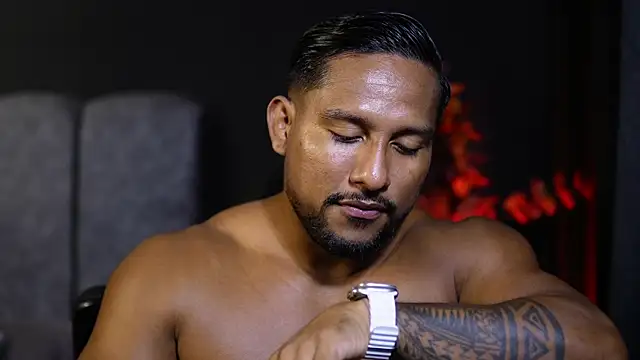 CallumMuscle online show from November 17, 2025, 10:52 am