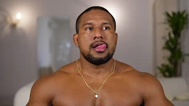 Snapshot of CallumMuscle chatting on June 3, 2026, 9:10 am CallumMuscle online show from June 3, 2026, 9:10 am