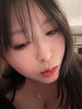 Snapshot of _yuki_chan chatting on June 12, 2026, 4:49 pm yuki chan online show from June 12, 2026, 4:49 pm