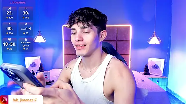 AlejooTwink online show from March 30, 2026, 4:03 am