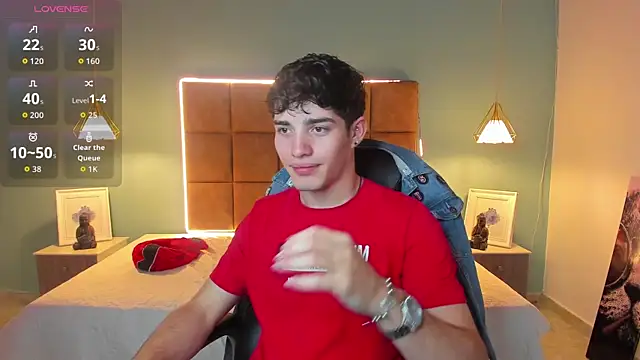 AlejooTwink online show from October 31, 2025, 1:24 am