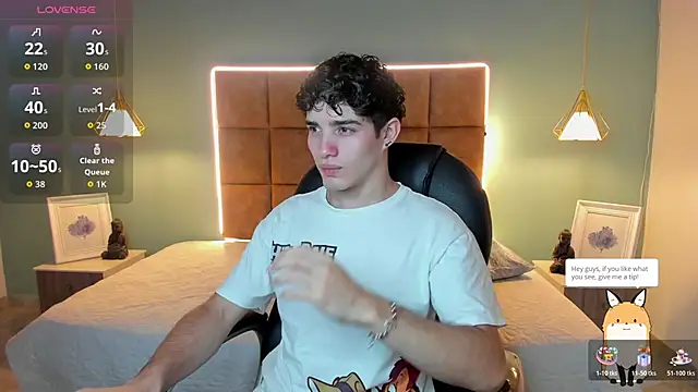 AlejooTwink online show from November 18, 2025, 4:54 pm