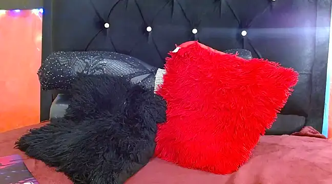 Snapshot of andreafiur chatting on January 18, 2025, 10:06 pm andreafiur online show from January 18, 2025, 10:06 pm