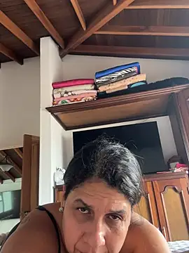 siri duque online show from May 13, 2026, 5:42 pm