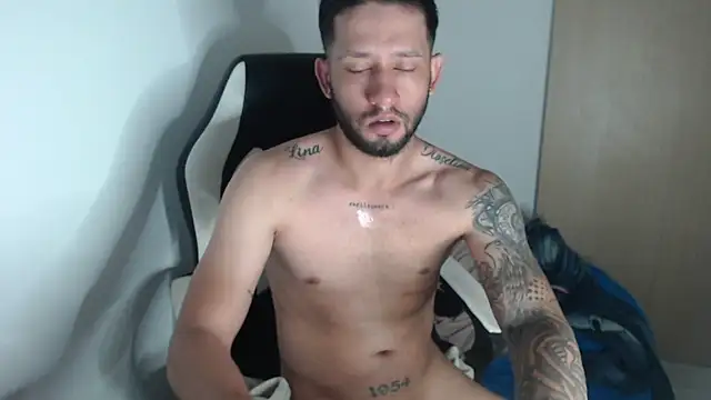 maxXximo777 online show from February 27, 2025, 3:48 pm