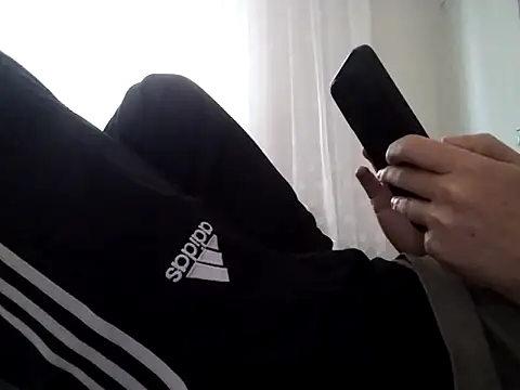 kopgelhadi online show from November 15, 2025, 9:02 am