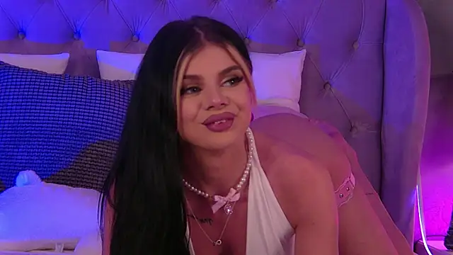 IvyRaven online show from October 18, 2025, 5:48 pm