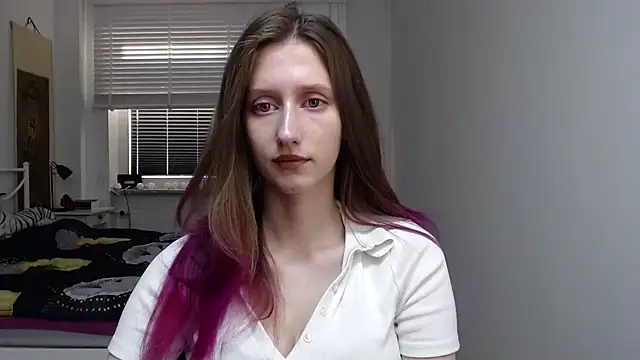 Snapshot of LUNA_delight chatting on November 6, 2025, 6:28 am LUNA delight online show from November 6, 2025, 6:28 am