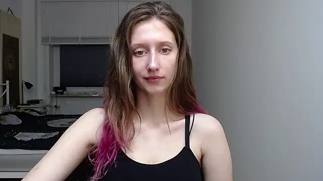 Snapshot of LUNA_delight chatting on November 26, 2025, 6:35 am LUNA delight online show from November 26, 2025, 6:35 am