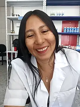 Snapshot of Megan_jennerr chatting on December 14, 2025, 2:33 pm Megan jennerr online show from December 14, 2025, 2:33 pm