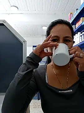 Snapshot of Megan_jennerr chatting on January 7, 2026, 3:06 pm Megan jennerr online show from January 7, 2026, 3:06 pm