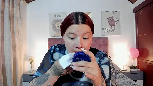 CelessteRedds online show from March 19, 2026, 11:43 am